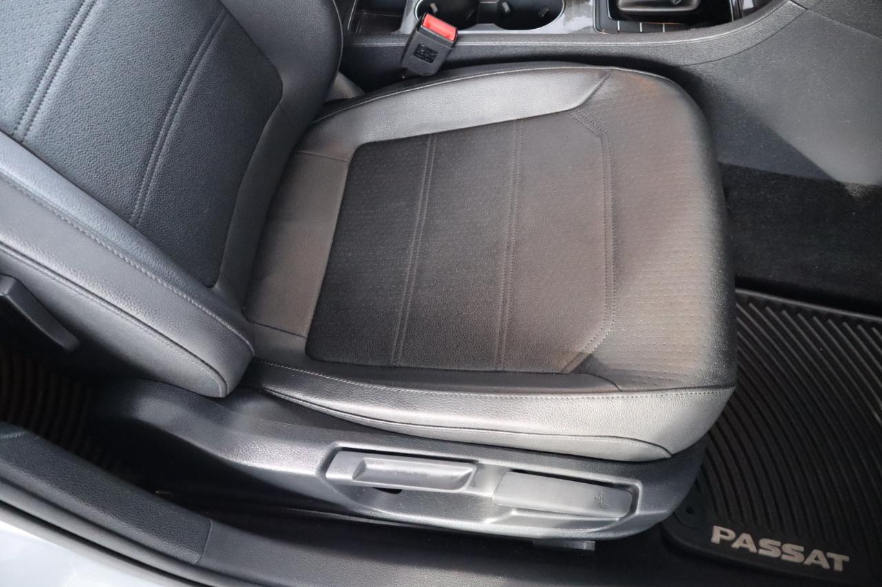 Volkswagen Passat 1.8T SE Auto 2017