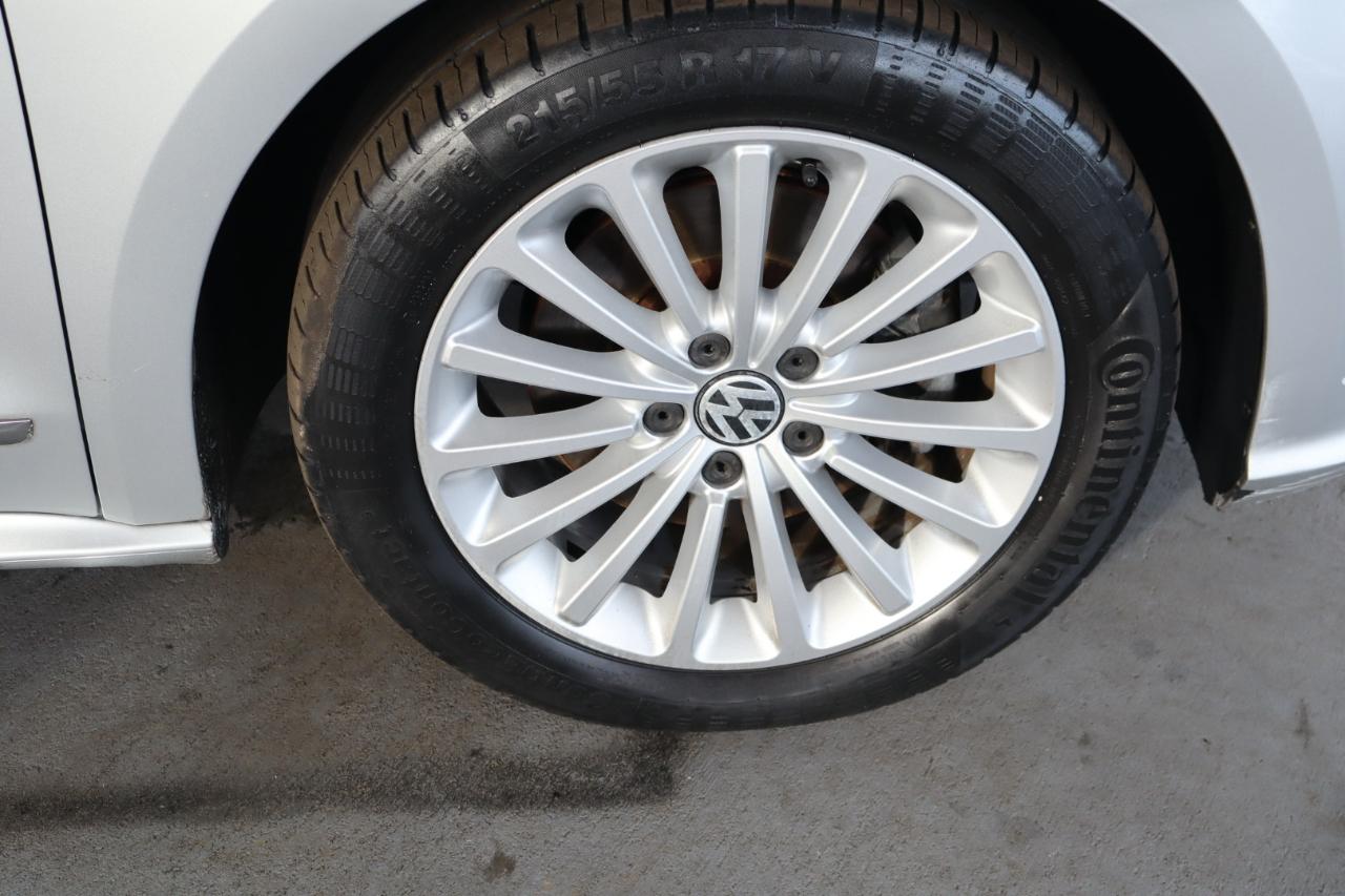 Volkswagen Passat 1.8T SE Auto 2017