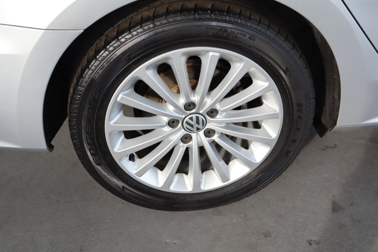 Volkswagen Passat 1.8T SE Auto 2017