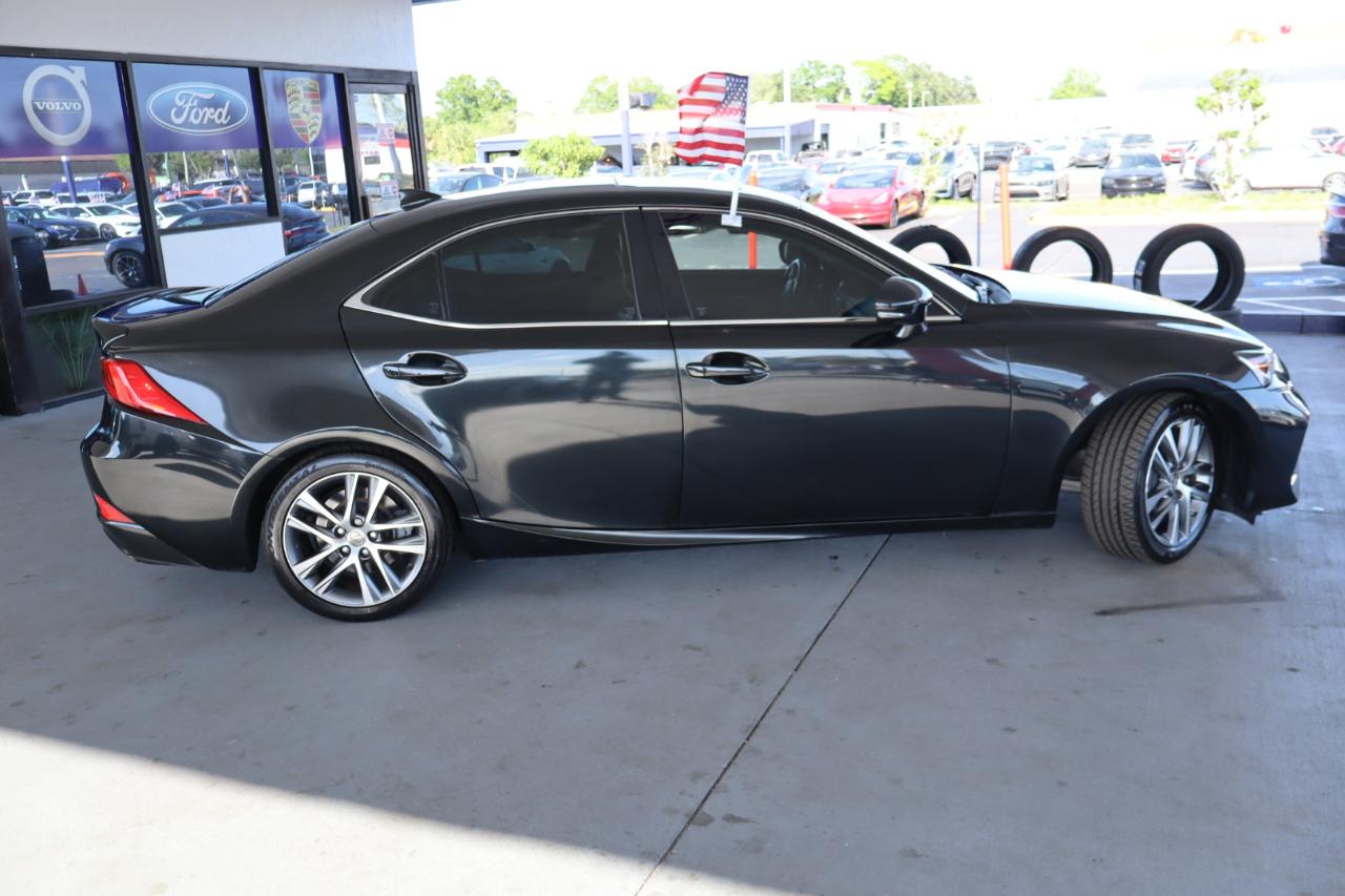 Lexus IS IS 300 RWD 2020