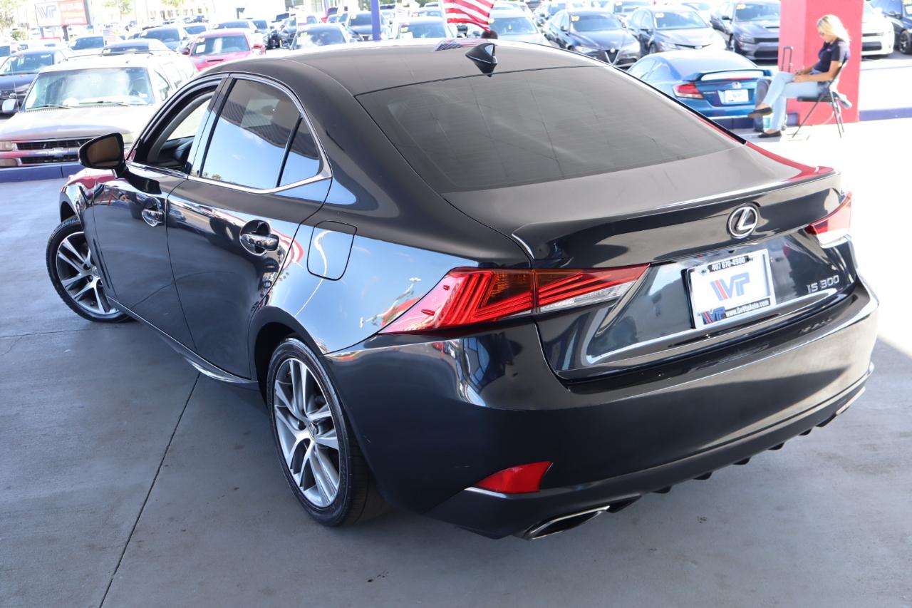 Lexus IS IS 300 RWD 2020