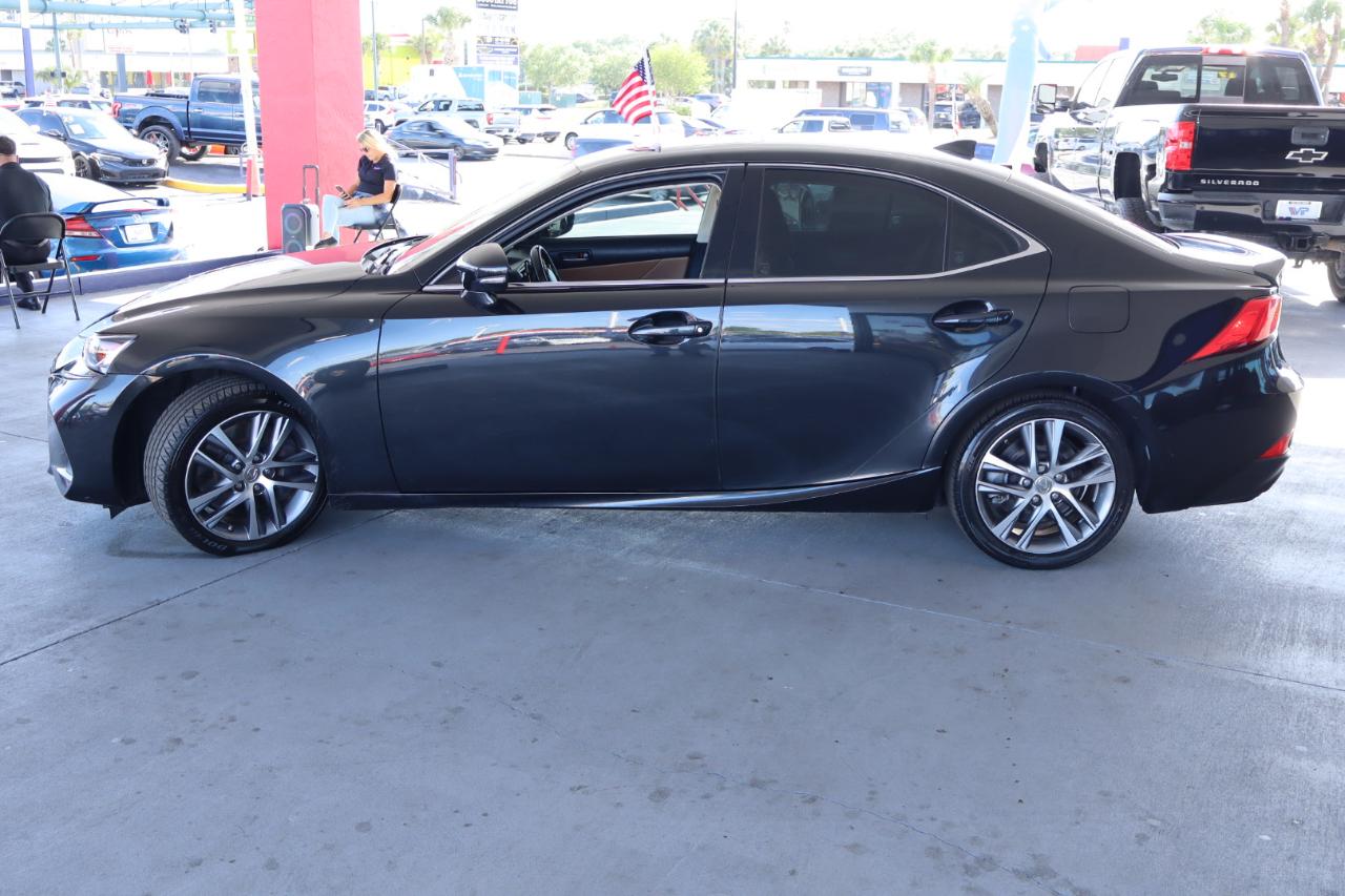 Lexus IS IS 300 RWD 2020