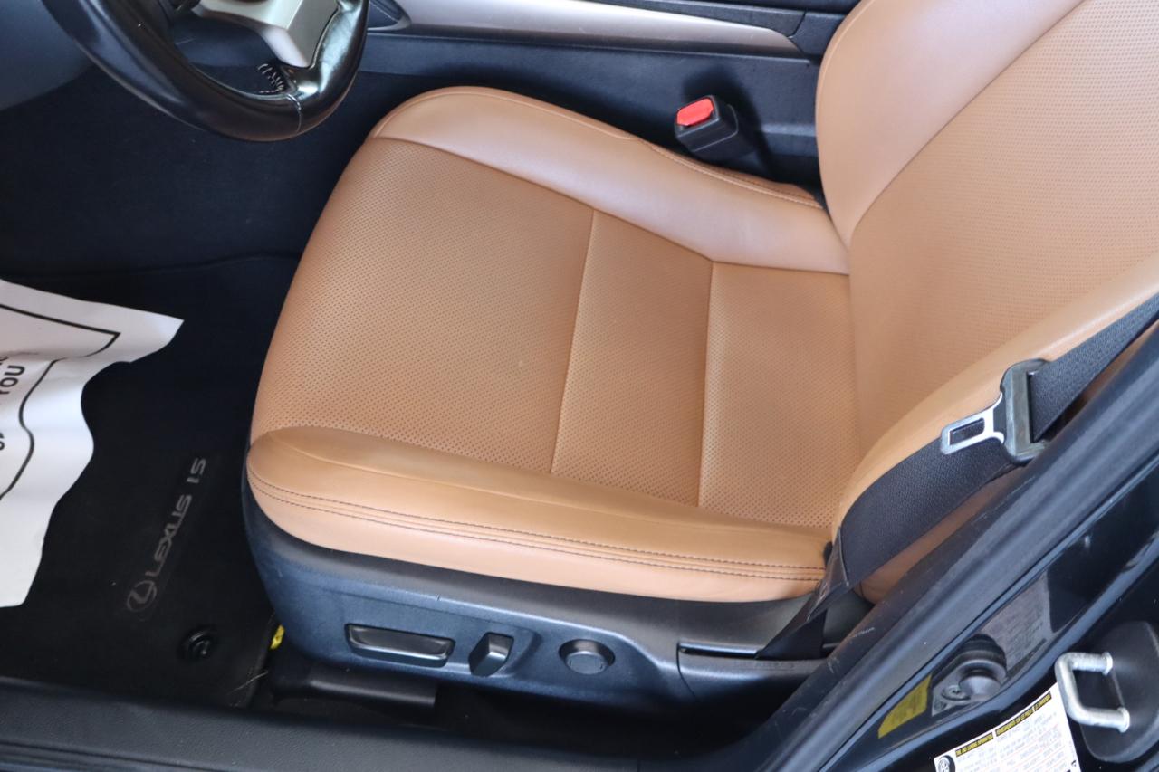 Lexus IS IS 300 RWD 2020