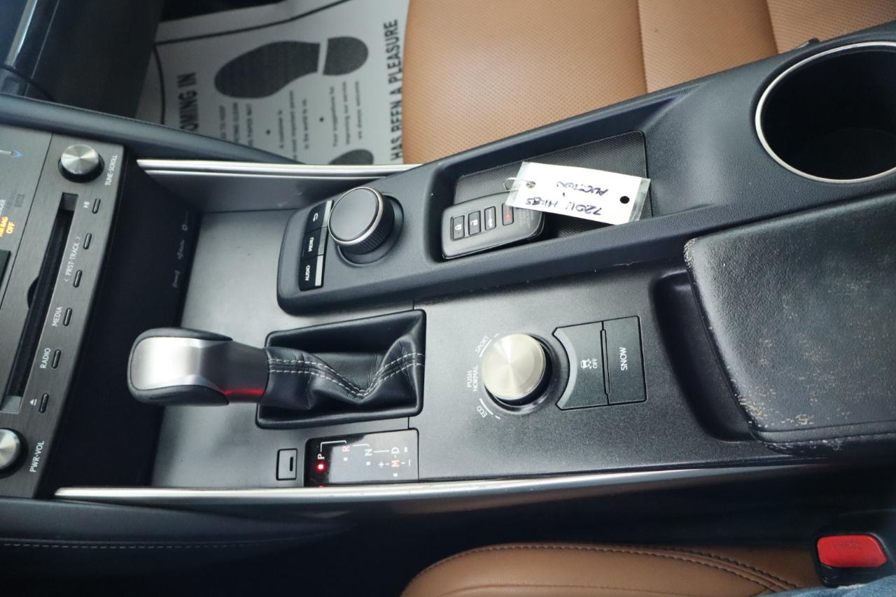 Lexus IS IS 300 RWD 2020