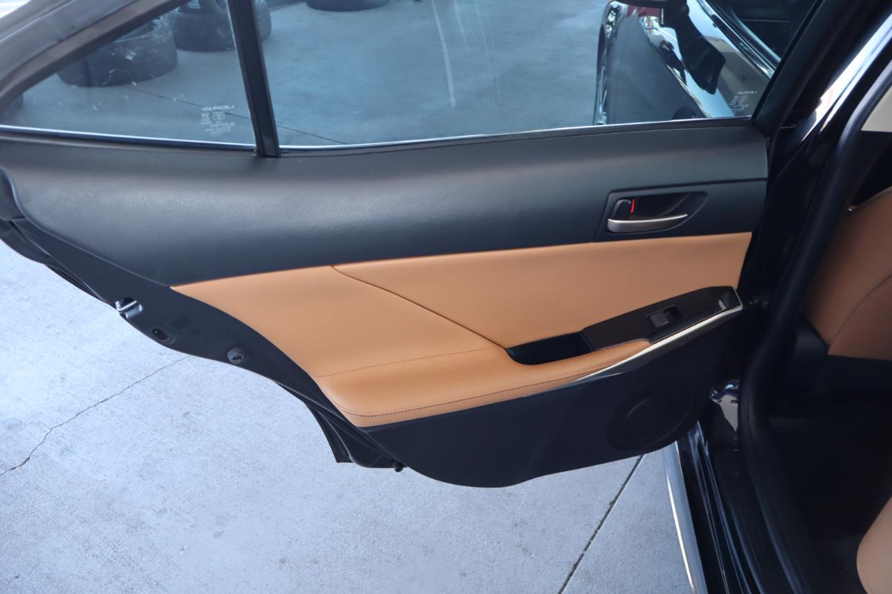 Lexus IS IS 300 RWD 2020