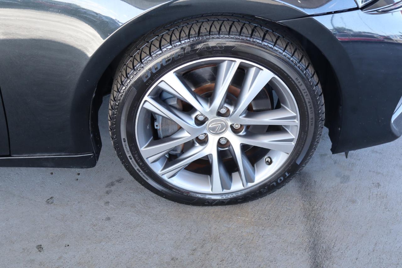 Lexus IS IS 300 RWD 2020