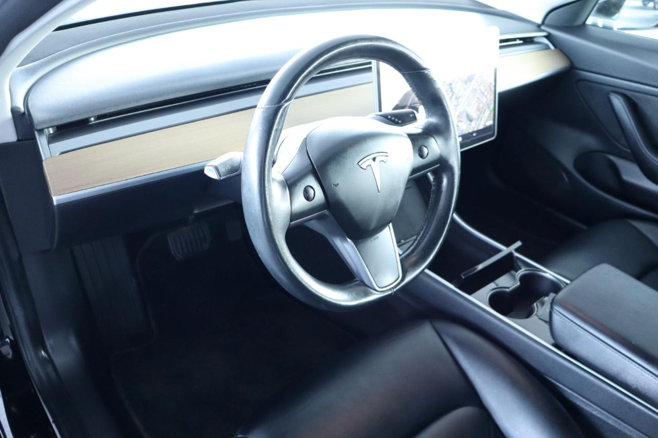 Tesla Model 3 Mid Range Battery RWD 2018