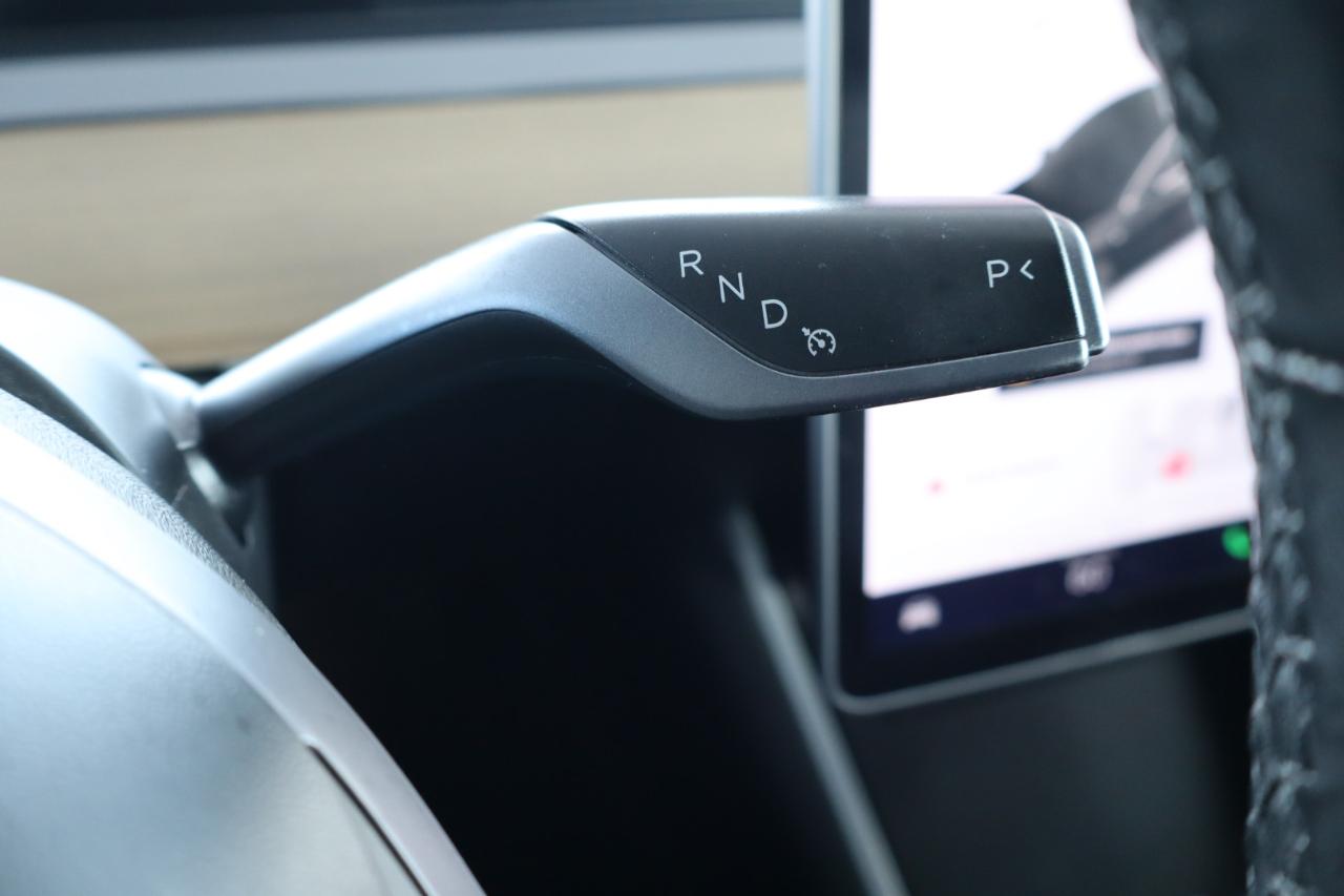 Tesla Model 3 Mid Range Battery RWD 2018