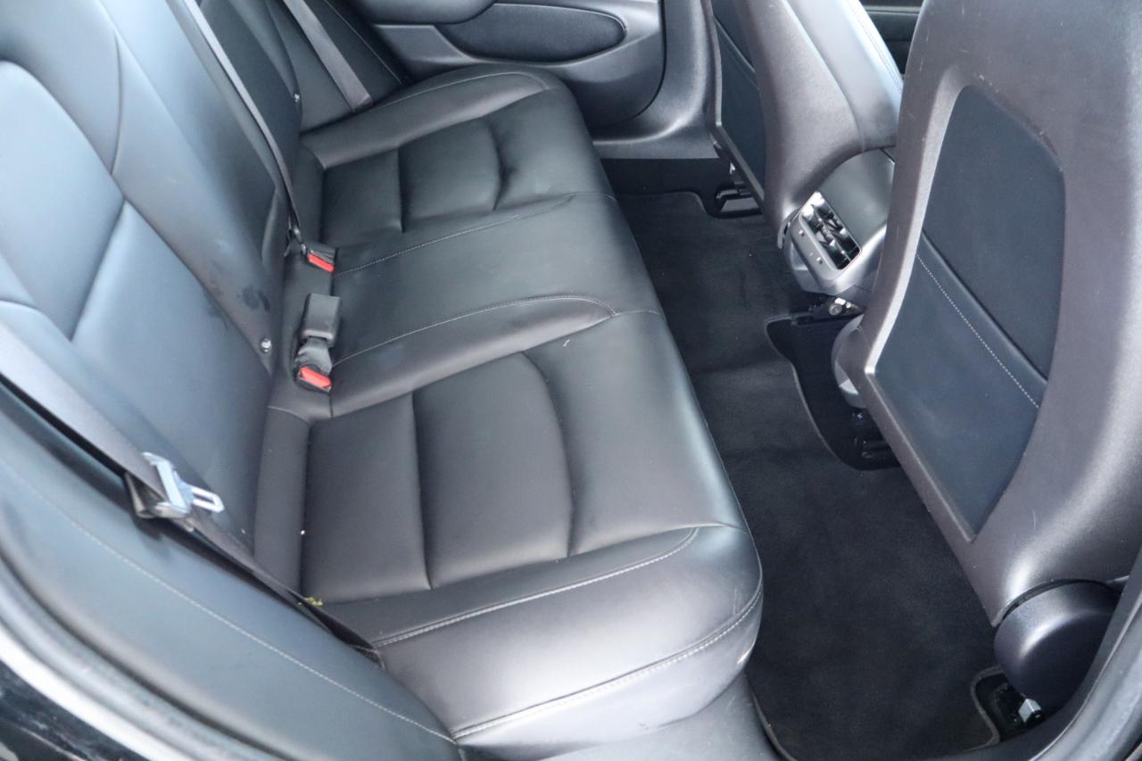 Tesla Model 3 Mid Range Battery RWD 2018