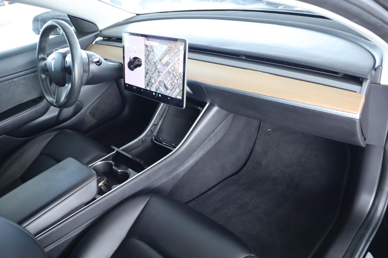 Tesla Model 3 Mid Range Battery RWD 2018