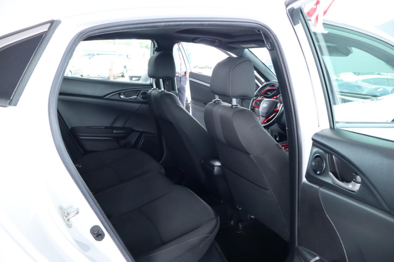 Honda Civic Hatchback EX CVT 2020