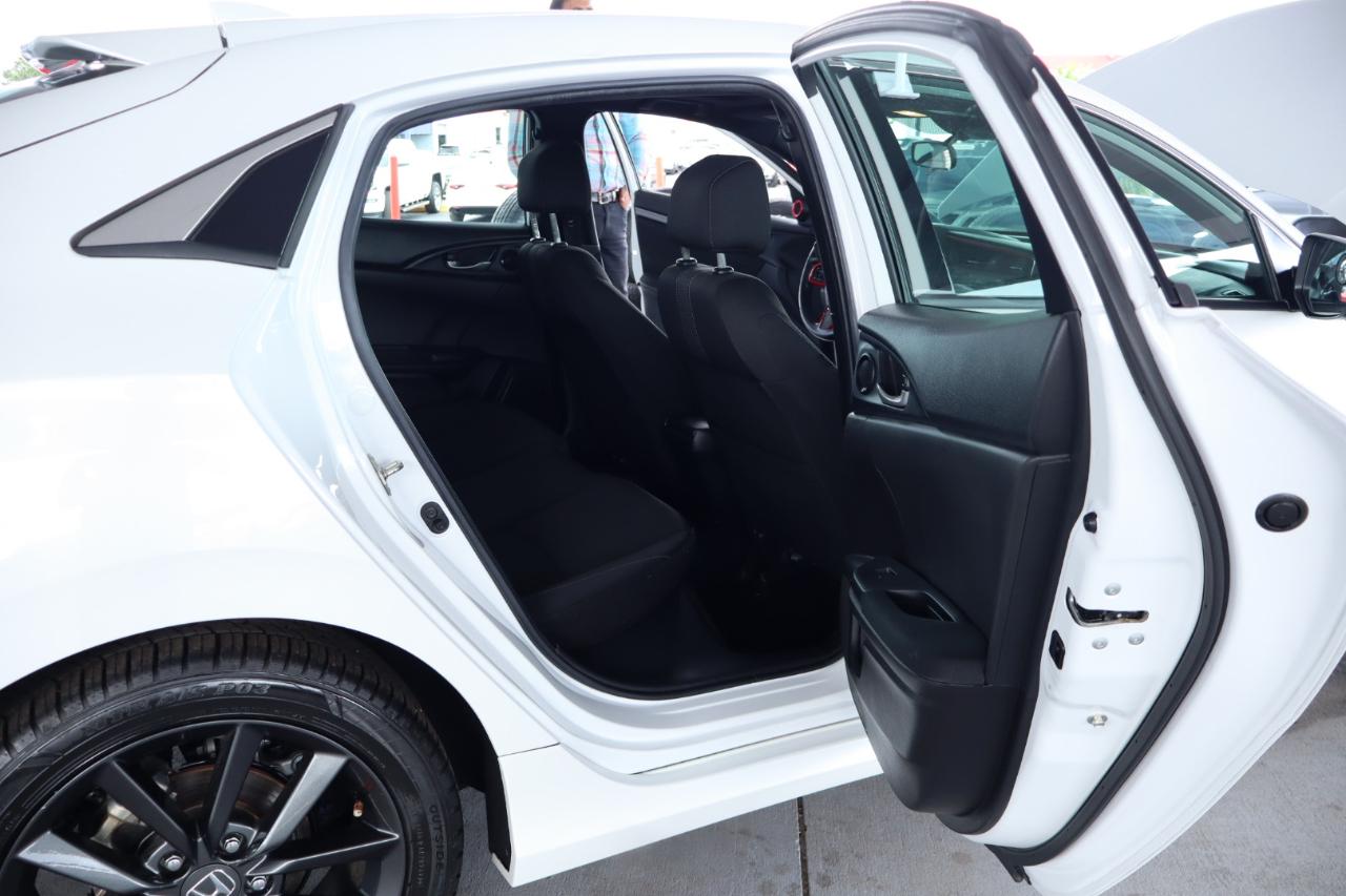 Honda Civic Hatchback EX CVT 2020