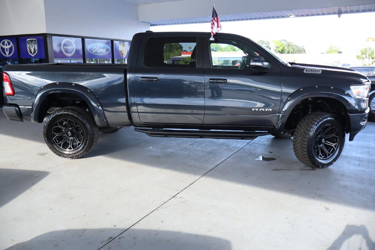 RAM 1500 Big Horn 4x4 Crew Cab 6'4" Box 2020