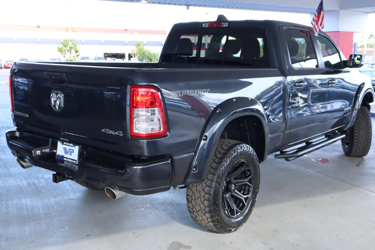 RAM 1500 Big Horn 4x4 Crew Cab 6'4" Box 2020