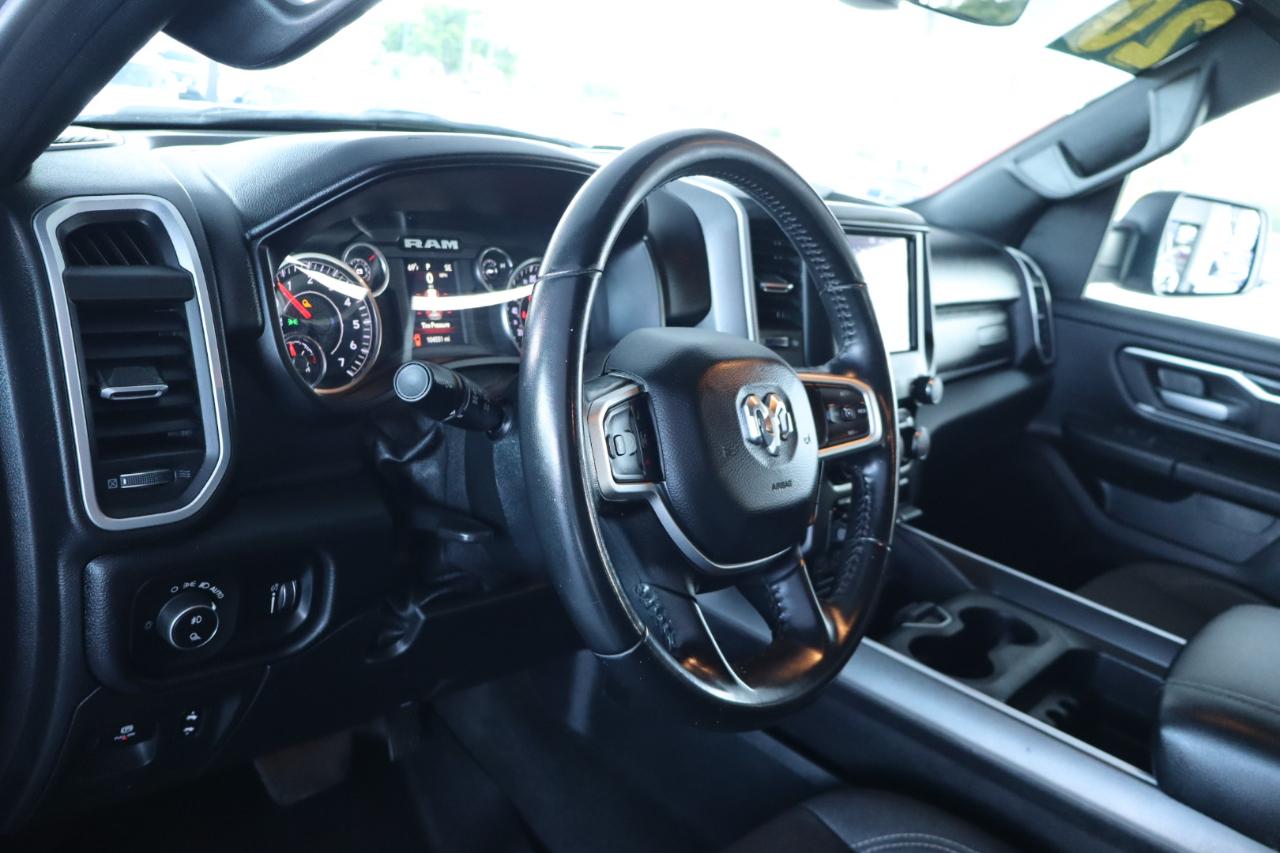 RAM 1500 Big Horn 4x4 Crew Cab 6'4" Box 2020