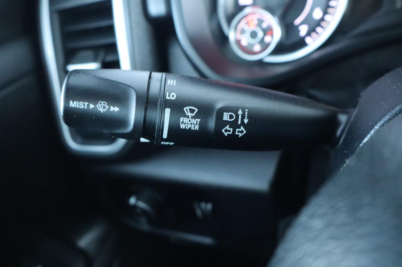 RAM 1500 Big Horn 4x4 Crew Cab 6'4" Box 2020