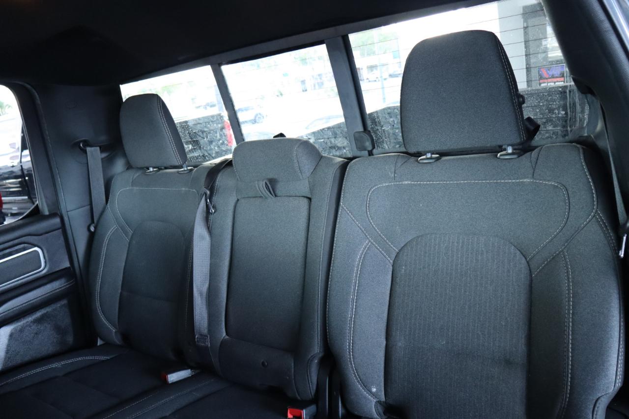 RAM 1500 Big Horn 4x4 Crew Cab 6'4" Box 2020