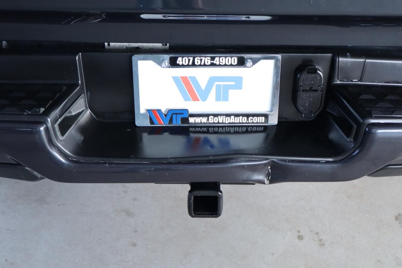 RAM 1500 Big Horn 4x4 Crew Cab 6'4" Box 2020