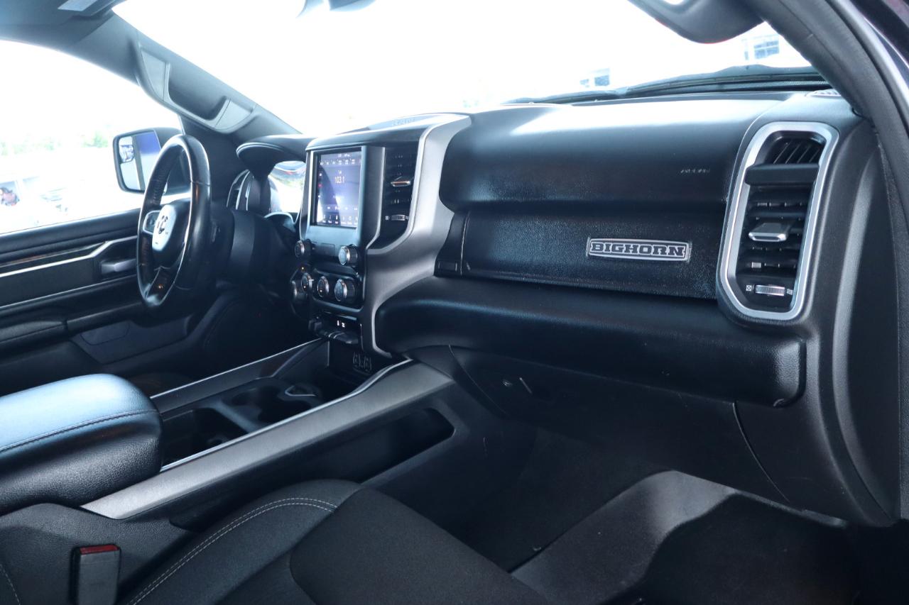 RAM 1500 Big Horn 4x4 Crew Cab 6'4" Box 2020