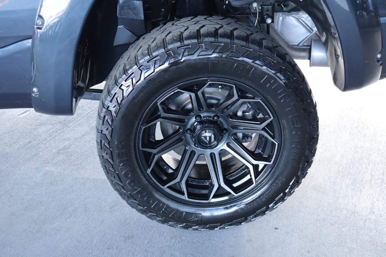 RAM 1500 Big Horn 4x4 Crew Cab 6'4" Box 2020