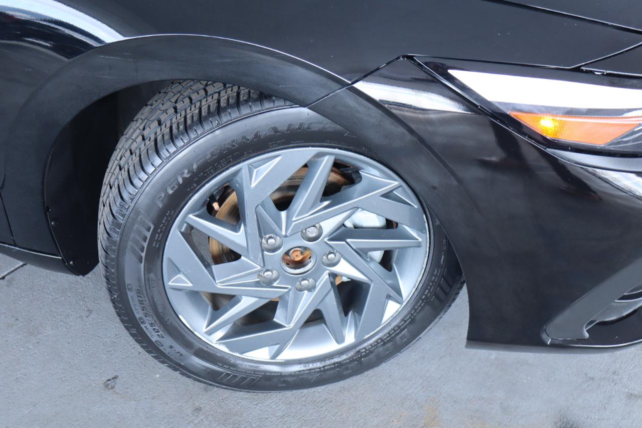 Hyundai Elantra SEL IVT 2024