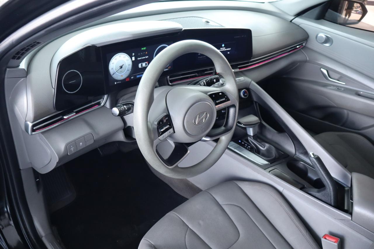 Hyundai Elantra SEL IVT 2024