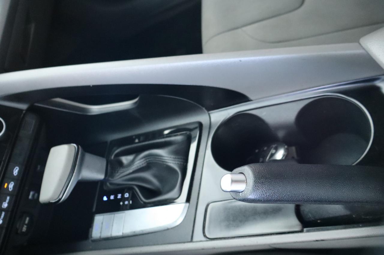 Hyundai Elantra SEL IVT 2024