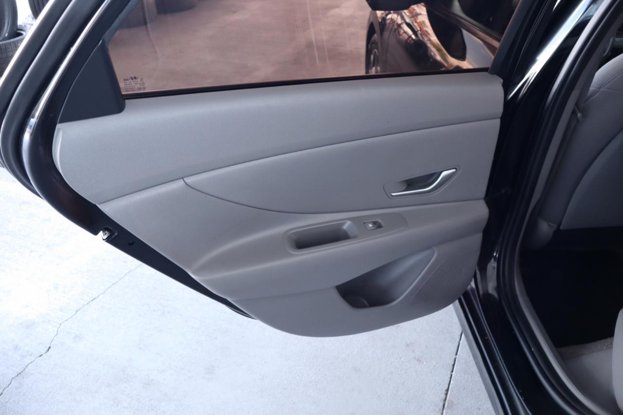 Hyundai Elantra SEL IVT 2024