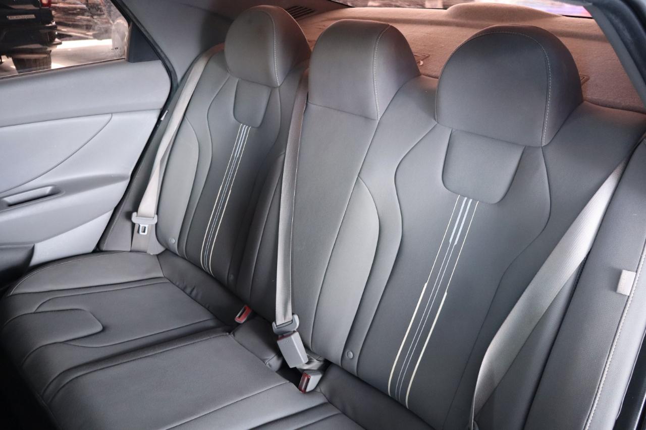 Hyundai Elantra SEL IVT 2024