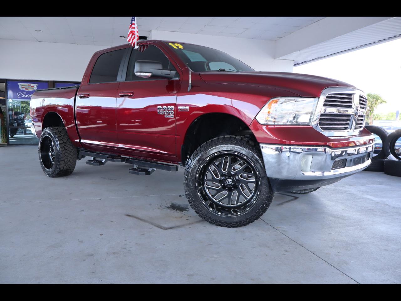 RAM 1500 Classic Big Horn 4x2 Crew Cab 5'7" Box 2019
