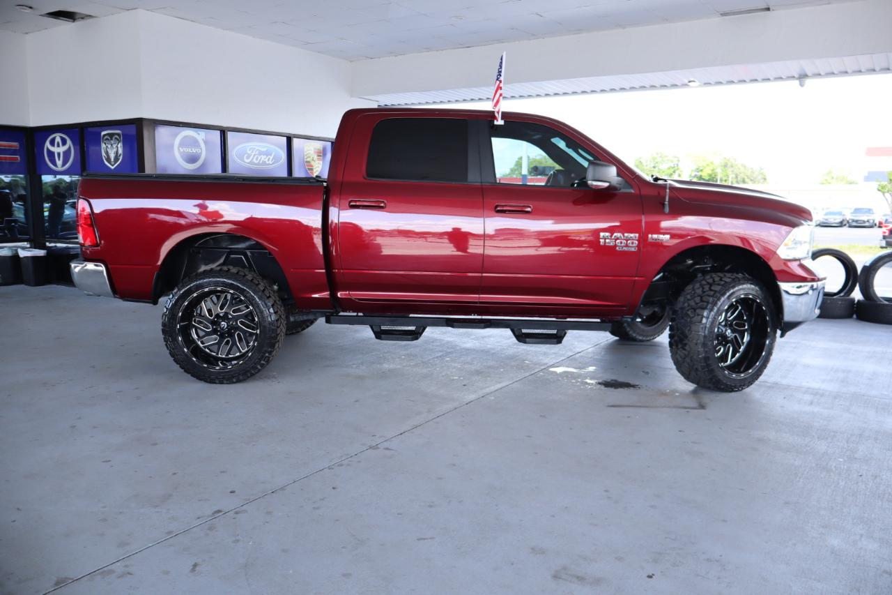RAM 1500 Classic Big Horn 4x2 Crew Cab 5'7" Box 2019