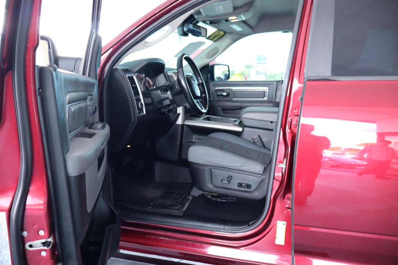 RAM 1500 Classic Big Horn 4x2 Crew Cab 5'7" Box 2019