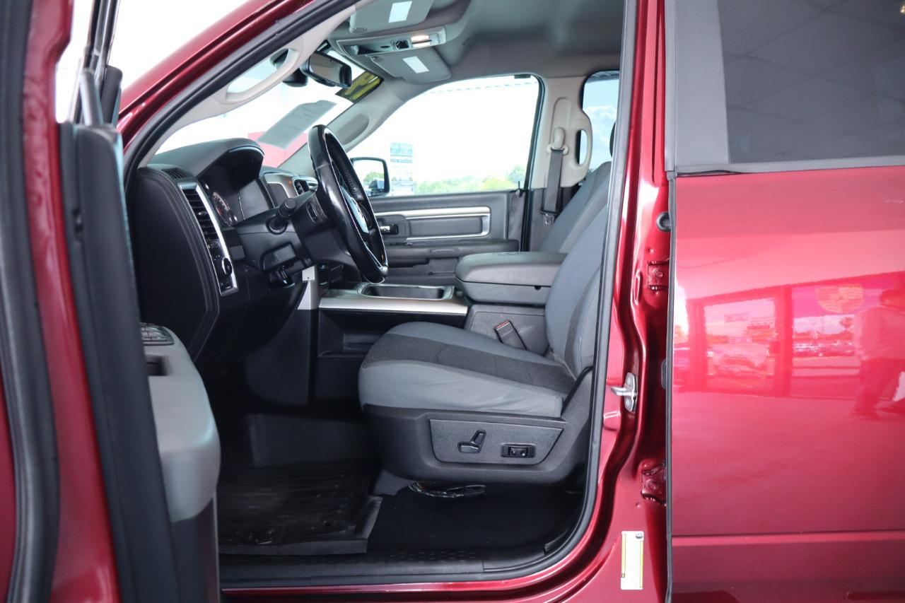 RAM 1500 Classic Big Horn 4x2 Crew Cab 5'7" Box 2019