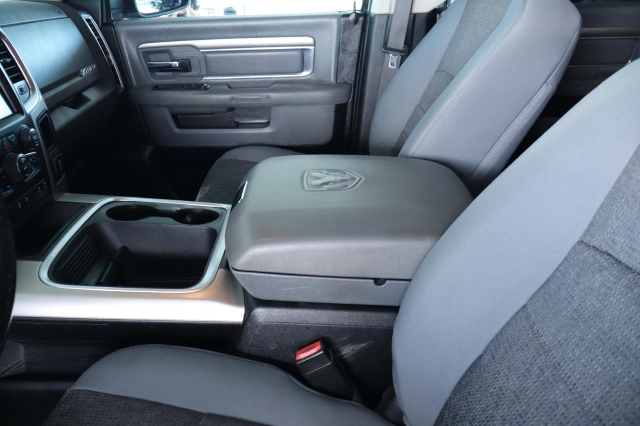 RAM 1500 Classic Big Horn 4x2 Crew Cab 5'7" Box 2019