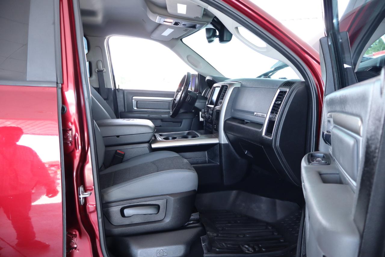 RAM 1500 Classic Big Horn 4x2 Crew Cab 5'7" Box 2019