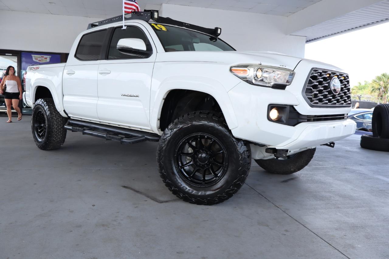 Toyota Tacoma 4WD TRD Off Road Double Cab 5' Bed V6 MT (Natl) 2019