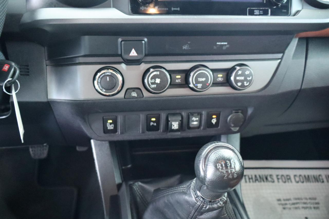 Toyota Tacoma 4WD TRD Off Road Double Cab 5' Bed V6 MT (Natl) 2019