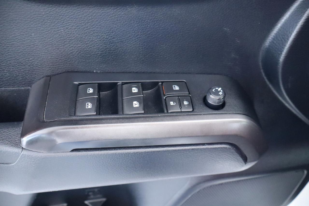 Toyota Tacoma 4WD TRD Off Road Double Cab 5' Bed V6 MT (Natl) 2019