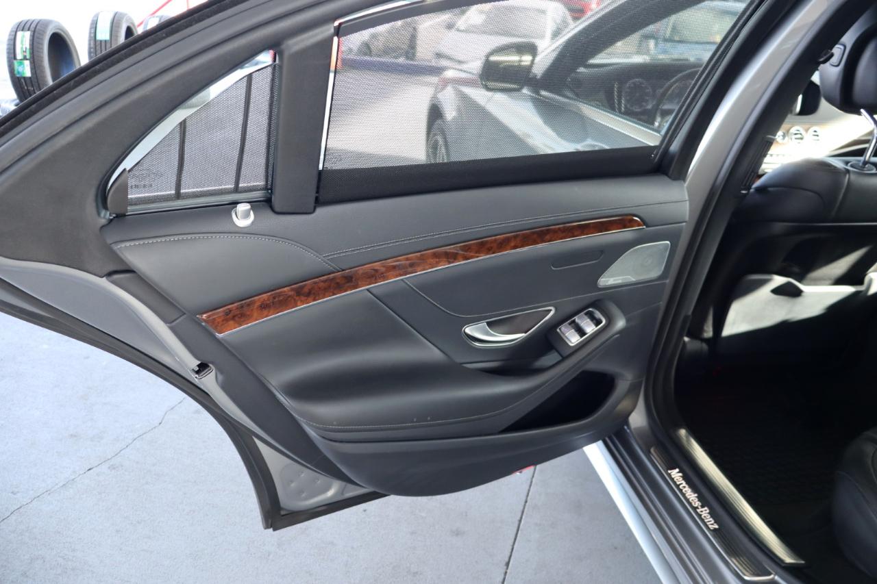 Mercedes-Benz S-Class 4dr Sdn S 550 4MATIC 2015