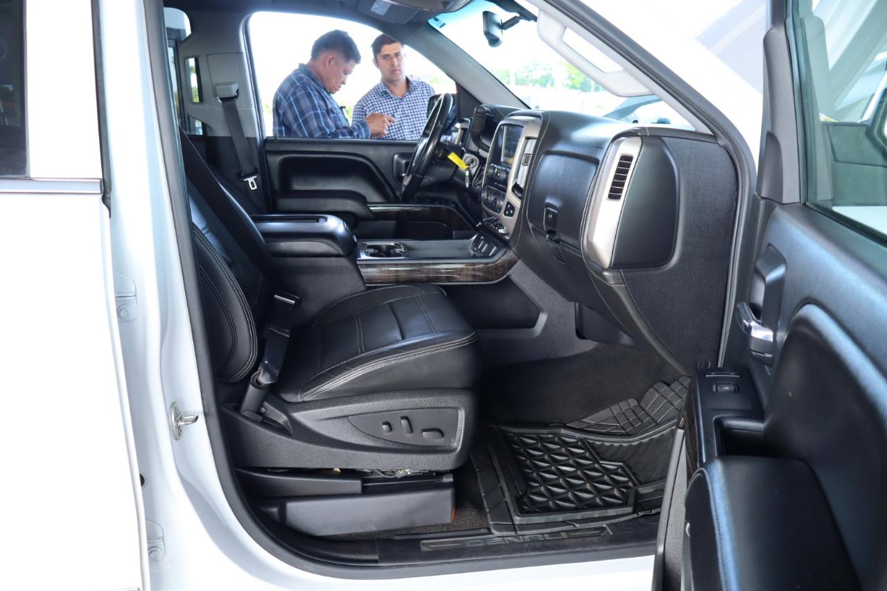 GMC Sierra 1500 2WD Crew Cab 143.5" Denali 2016