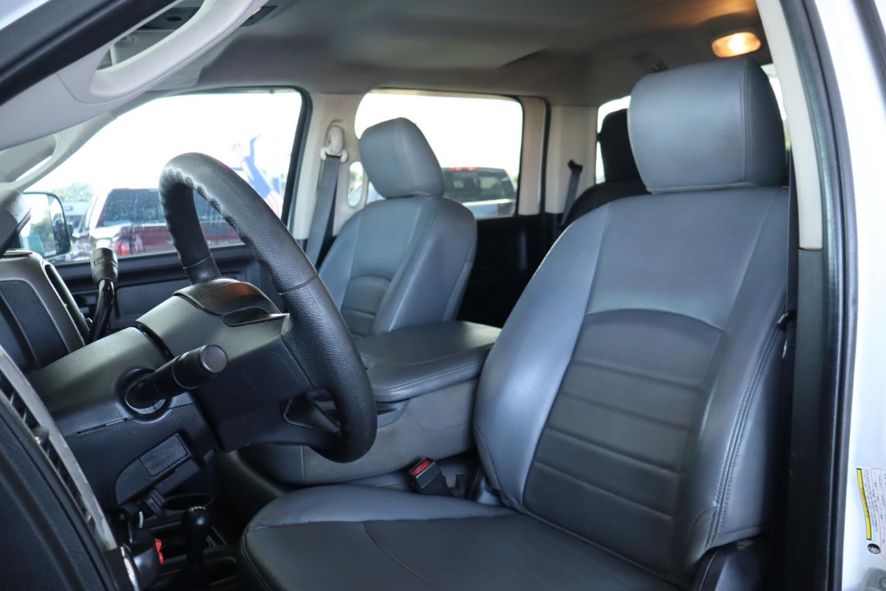 RAM 3500 4WD Crew Cab 149" Tradesman 2015