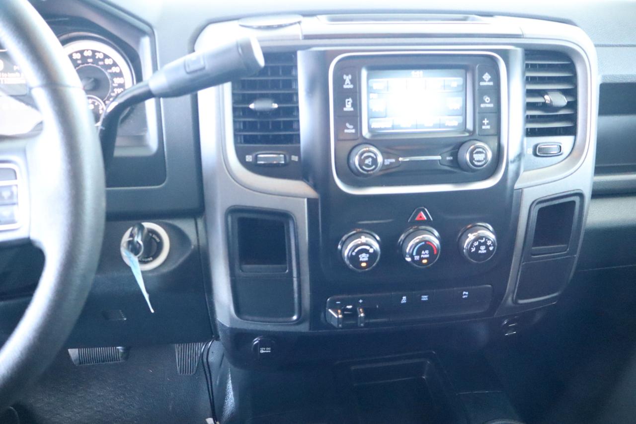RAM 3500 4WD Crew Cab 149" Tradesman 2015
