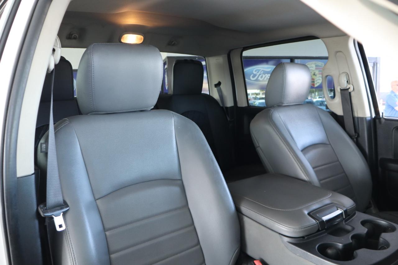 RAM 3500 4WD Crew Cab 149" Tradesman 2015