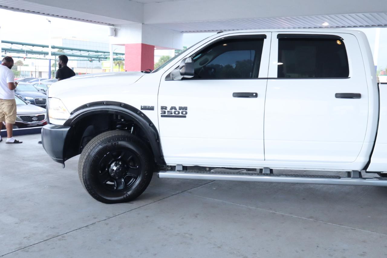 RAM 3500 4WD Crew Cab 149" Tradesman 2015