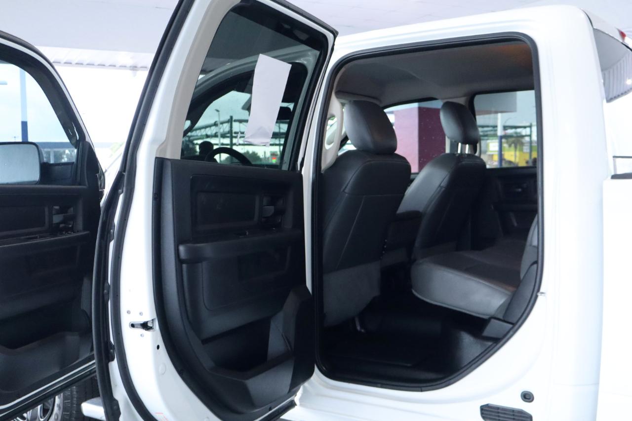RAM 3500 4WD Crew Cab 149" Tradesman 2015