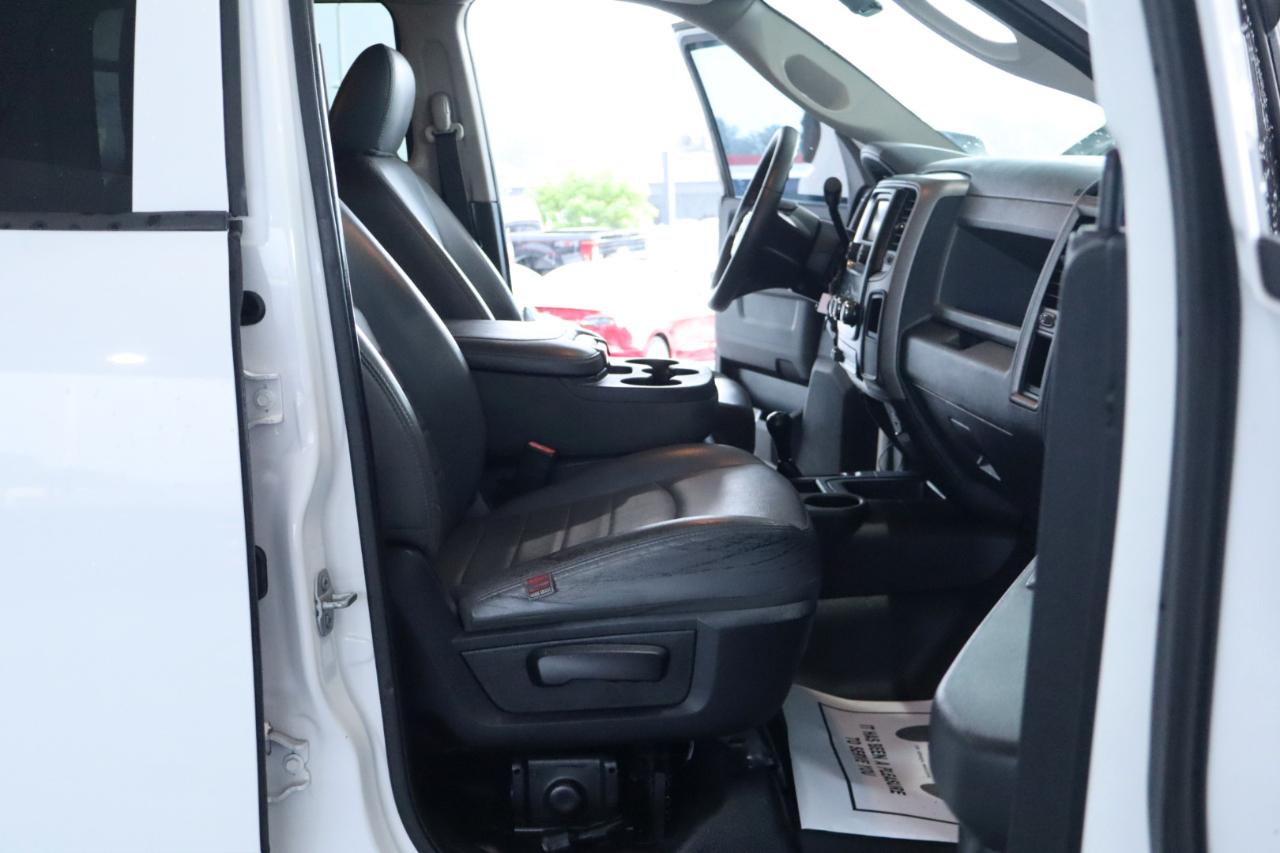 RAM 3500 4WD Crew Cab 149" Tradesman 2015