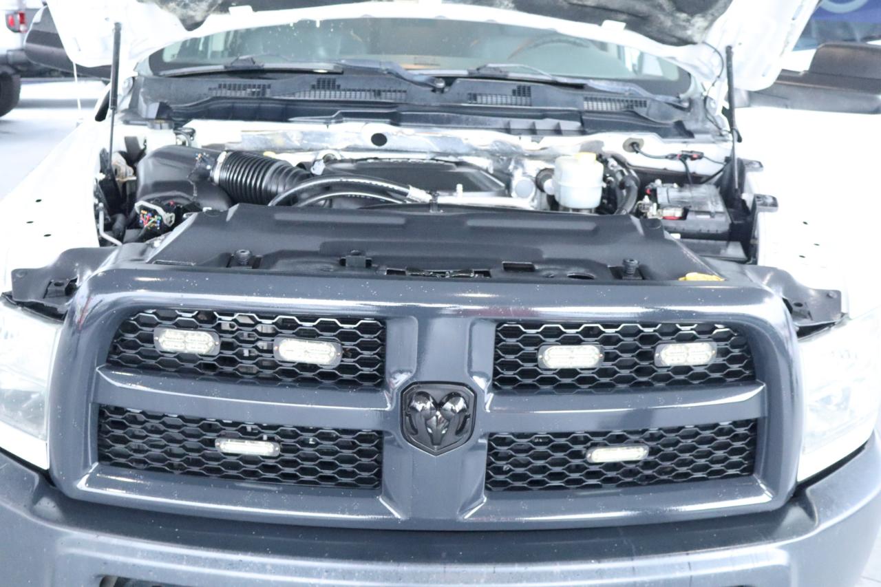 RAM 3500 4WD Crew Cab 149" Tradesman 2015