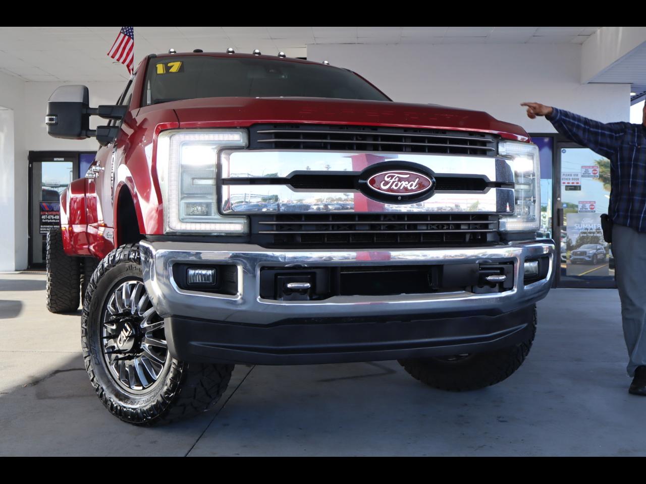 Ford Super Duty F-350 DRW King Ranch 4WD Crew Cab 8' Box 2017