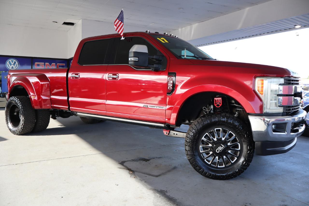 Ford Super Duty F-350 DRW King Ranch 4WD Crew Cab 8' Box 2017