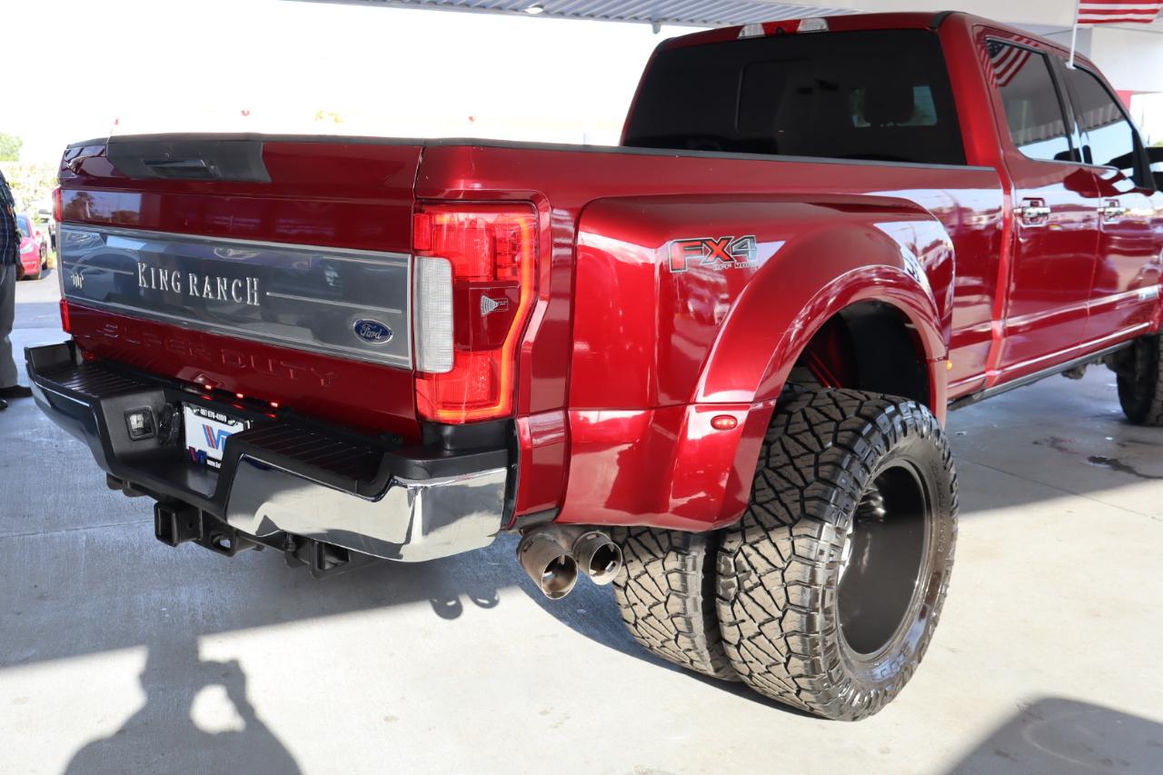 Ford Super Duty F-350 DRW King Ranch 4WD Crew Cab 8' Box 2017